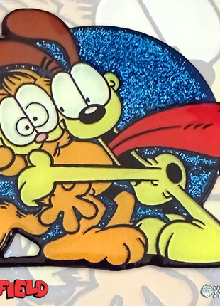 Odie's Hug - Garfield Pin *LAST CHANCE*